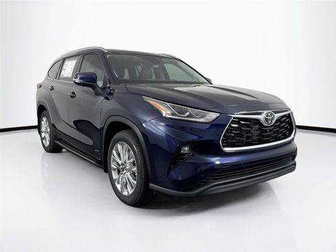 New 2026 Toyota Highlander Limited image 10