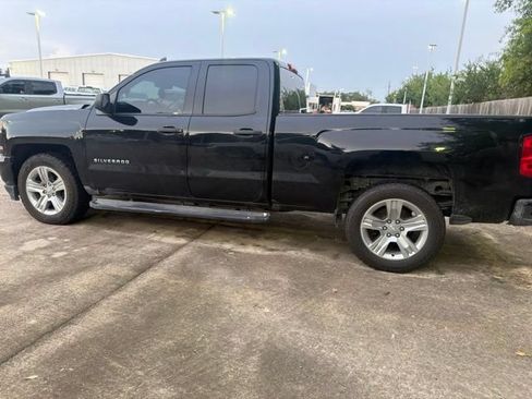 Used 2018 Chevrolet Silverado 1500 Custom w/ Custom Convenience Package RWD image 15