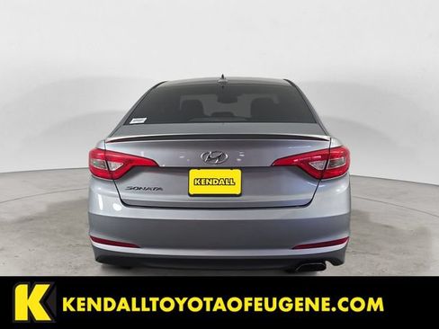 Used 2016 Hyundai Sonata SE FWD image 6