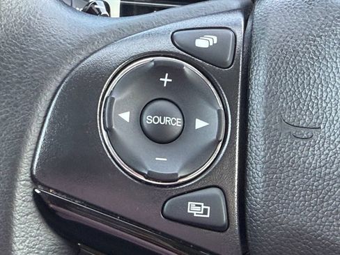 Used 2021 Honda HR-V EX-L image 28