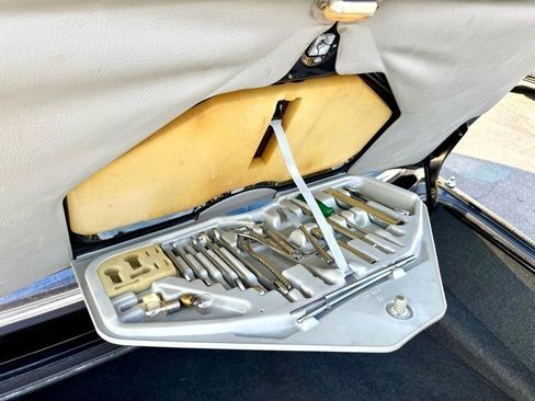 Used 1987 BMW 635CSi Coupe image 16