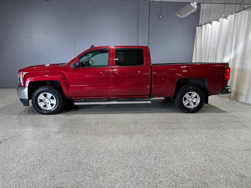 Used 2018 Chevrolet Silverado 1500 LT w/ All Star Edition AWD/4WD image 7