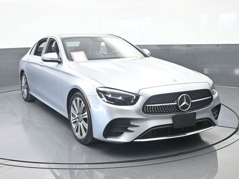 Used 2021 Mercedes-Benz E 450 4MATIC Sedan image 9