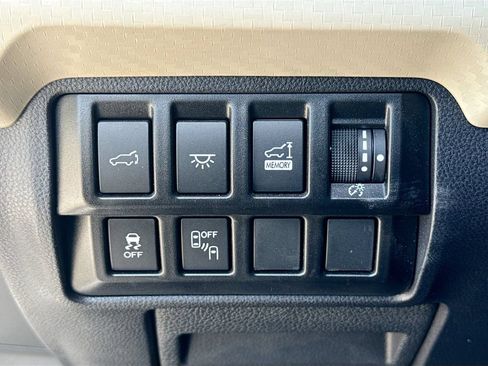 Used 2021 Subaru Ascent Premium w/ Convenience Package AWD/4WD image 10