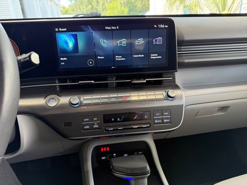 Used 2025 Hyundai Kona SEL image 18