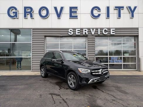 Used 2022 Mercedes-Benz GLC 300 4MATIC image 1