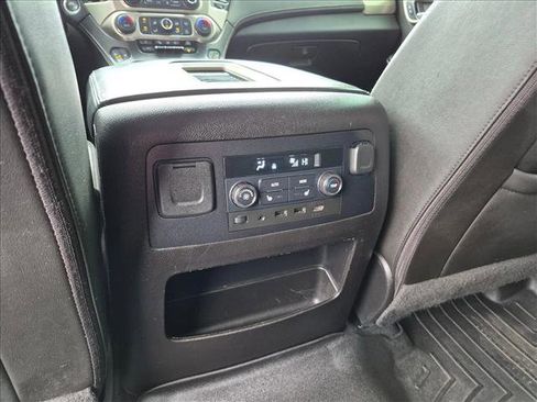 Used 2019 GMC Yukon XL Denali w/ Denali Ultimate Package AWD/4WD image 18