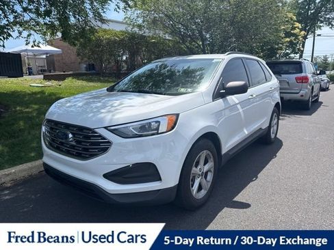 Used 2021 Ford Edge SE FWD image 3