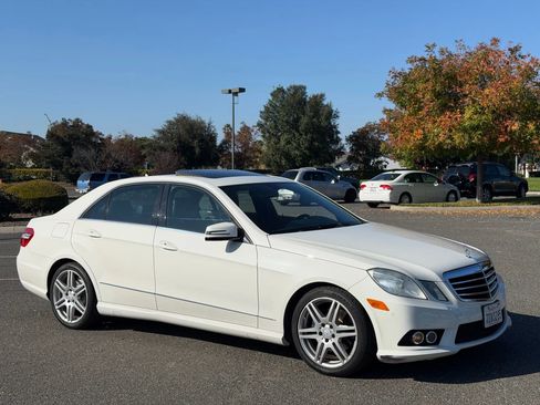 Used 2010 Mercedes-Benz E 350 Sedan image 6