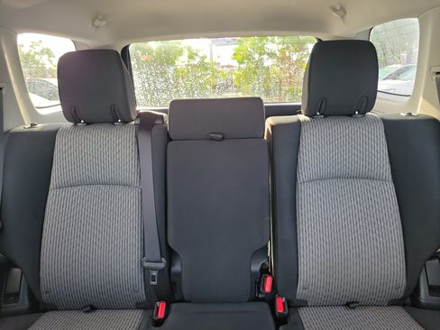 Used 2015 Toyota 4Runner SR5 AWD/4WD image 21