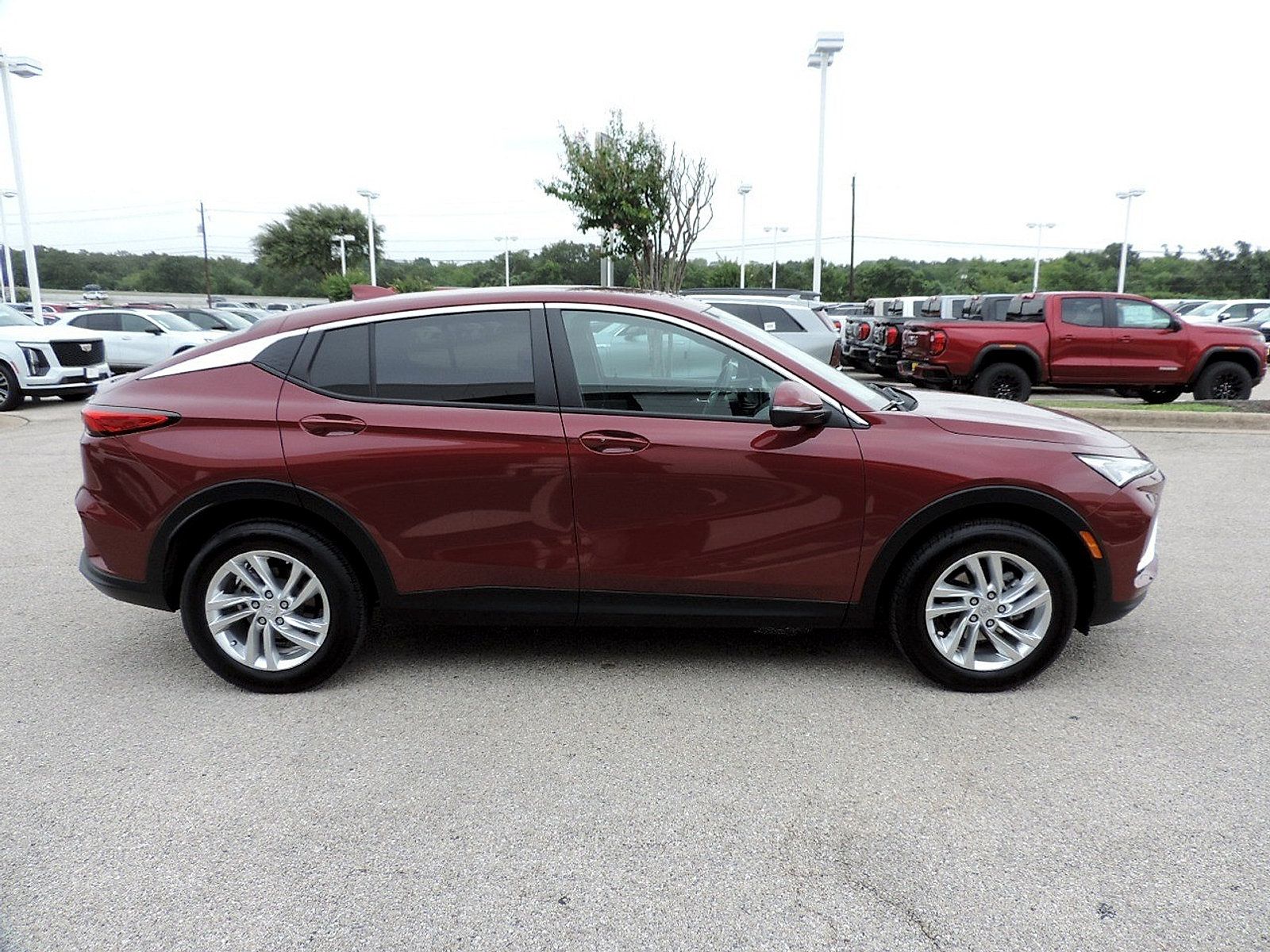 Used 2025 Buick Envista Preferred w/ Convenience I Package FWD image 4