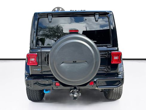 Used 2024 Jeep Wrangler High Altitude image 6