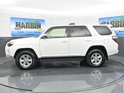 Used 2024 Toyota 4Runner SR5 image 2