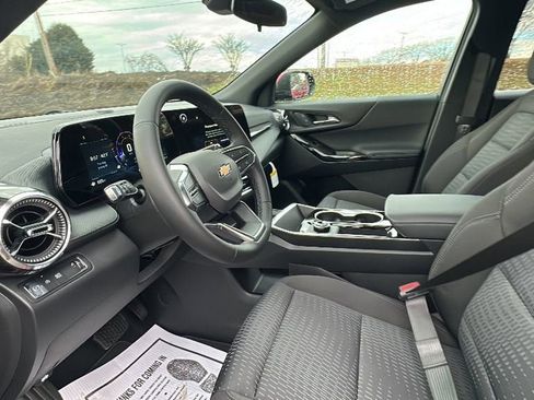 New 2026 Chevrolet Equinox LT image 11