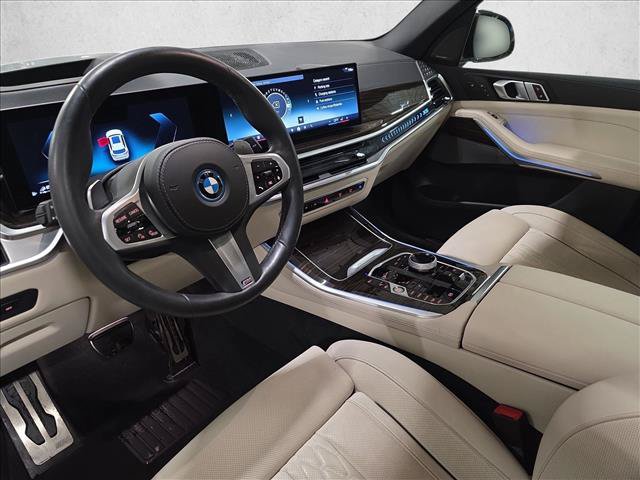 Used 2024 BMW X5 xDrive50e w/ Executive Package AWD/4WD image 18