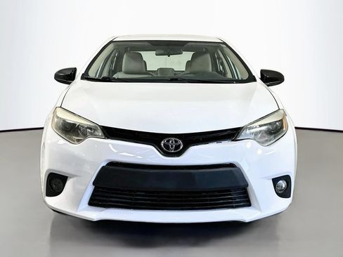 Used 2014 Toyota Corolla LE FWD image 2