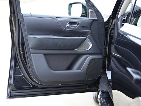 New 2025 INFINITI QX80 Sensory w/ Exterior Package image 27