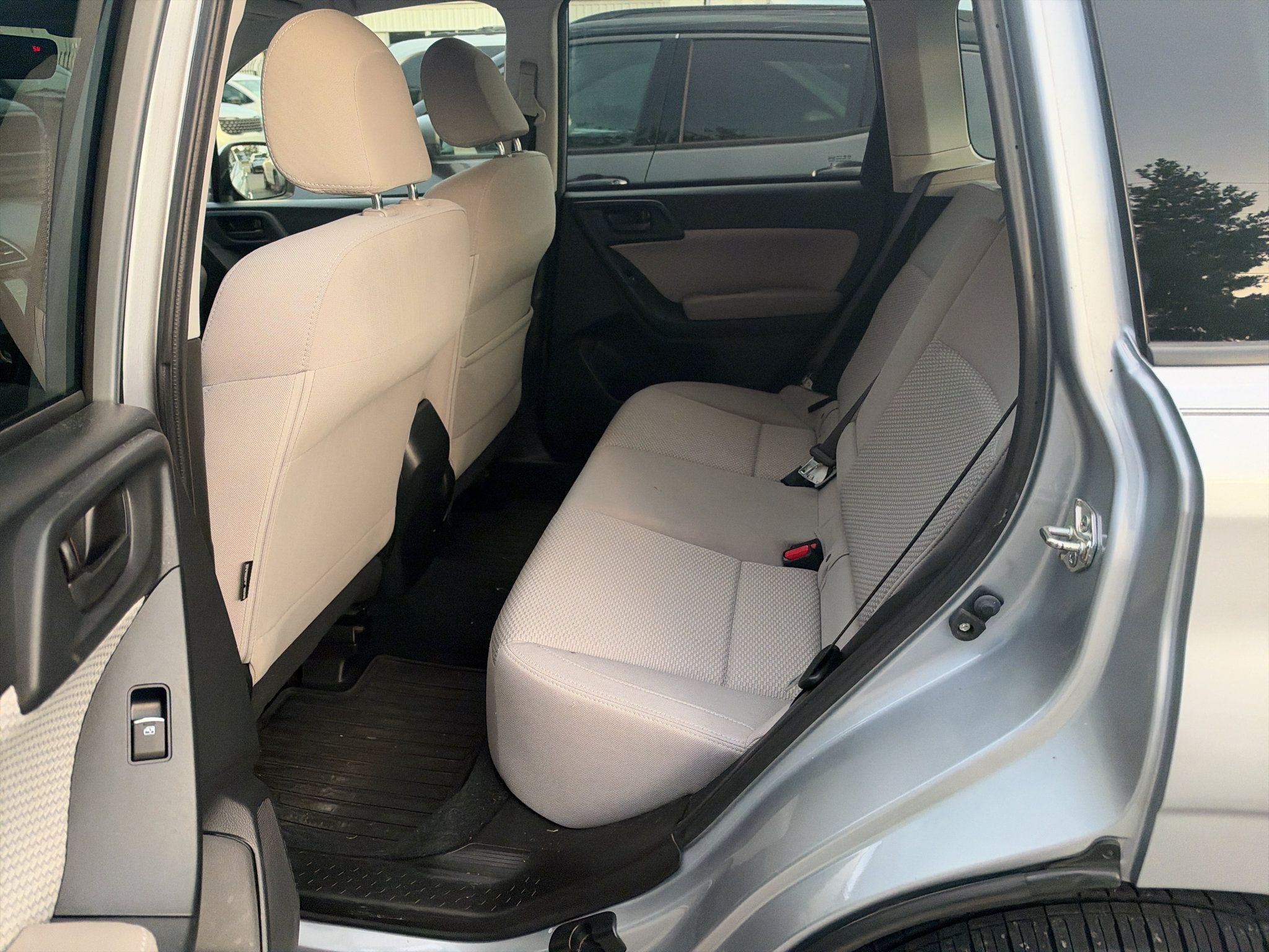 Used 2018 Subaru Forester 2.5i Premium AWD/4WD image 12