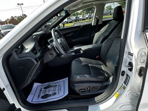 Used 2022 Lexus ES 350 w/ Premium Package FWD image 15