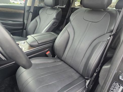 Used 2025 Genesis GV80 2.5T Advanced image 21