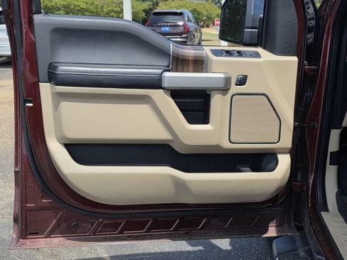 Used 2015 Ford F150 Lariat RWD image 16