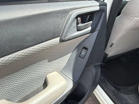Used 2018 Subaru Forester 2.5i Premium AWD/4WD image 13