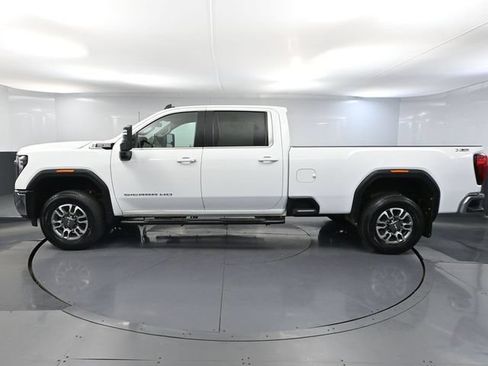 Used 2024 GMC Sierra 3500 SLE w/ SLE Convenience Package AWD/4WD image 11