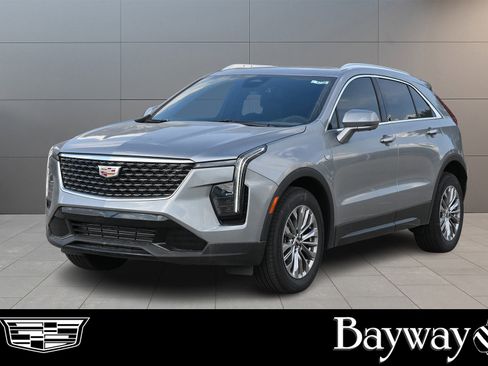New 2025 Cadillac XT4 Premium Luxury image 1