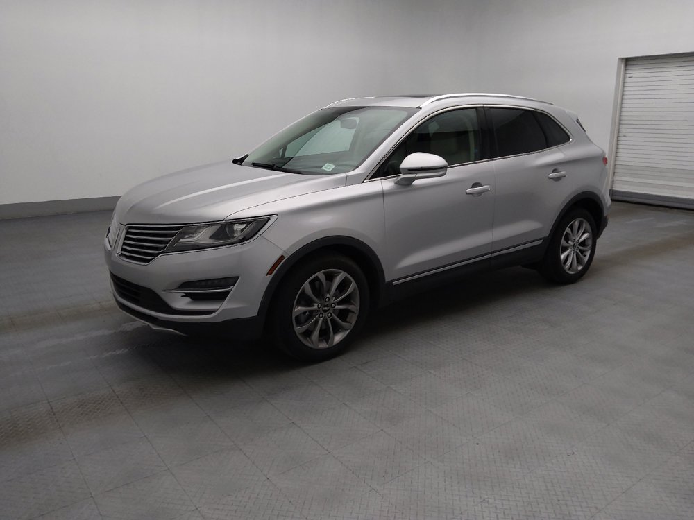 Used 2017 Lincoln MKC Select FWD image 2