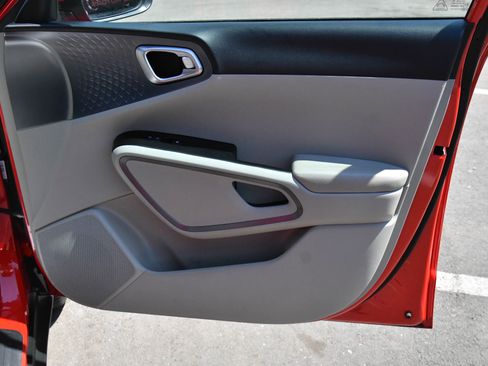 Used 2024 Kia Soul EX image 42