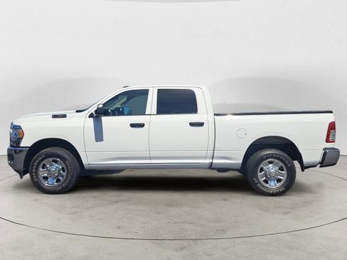 Used 2020 RAM 2500 Tradesman w/ Chrome Appearance Group RWD image 6