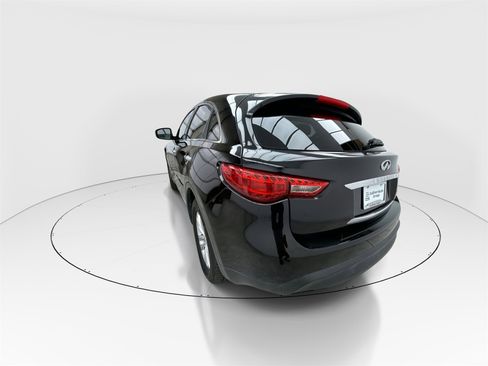 Used 2017 INFINITI QX70 2WD image 6