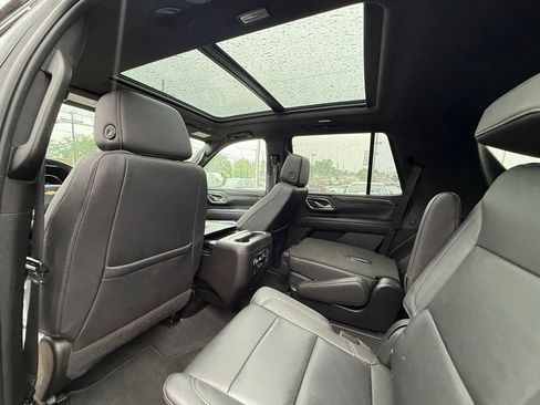 Used 2022 Chevrolet Tahoe LT w/ Luxury Package AWD/4WD image 24