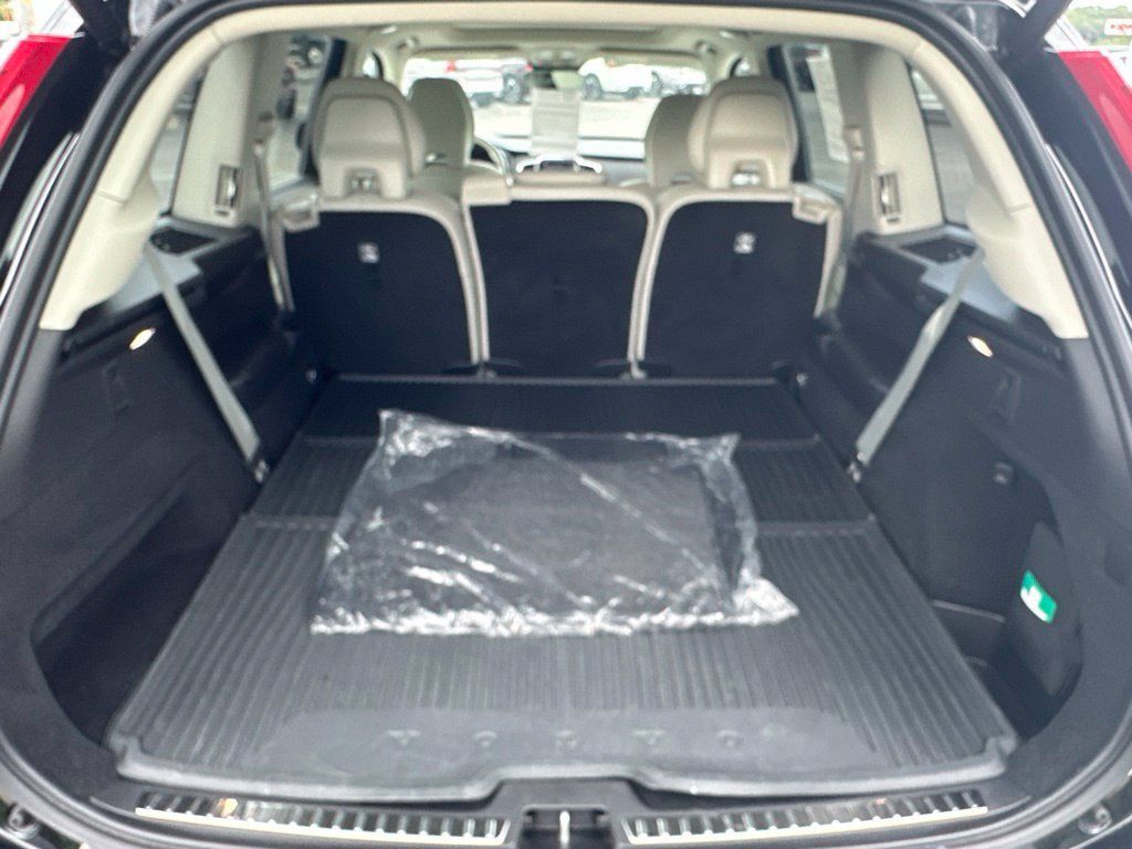 Certified 2023 Volvo XC90 B6 Plus w/ Protection Package Premier AWD/4WD image 41