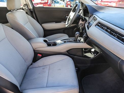 Used 2022 Honda HR-V LX image 16