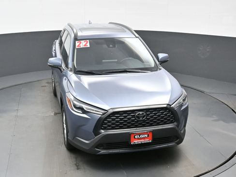 Used 2022 Toyota Corolla Cross LE w/ Moonroof Package image 35