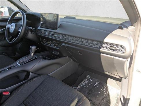 Certified 2027 Honda HR-V Sport image 21