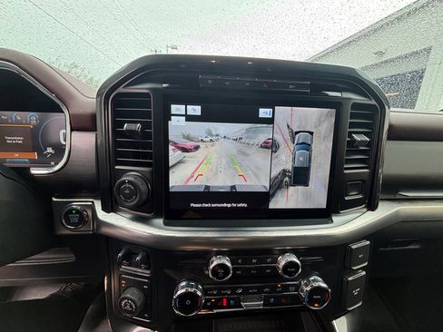 Used 2022 Ford F150 Lariat w/ Equipment Group 502A High image 9