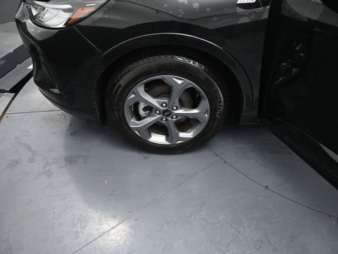 Used 2024 Ford Escape ST-Line image 15