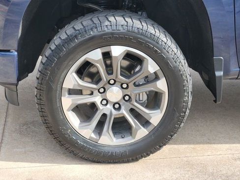 Used 2022 Chevrolet Silverado 1500 High Country image 18