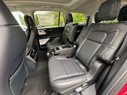 New 2026 Lincoln Aviator Reserve AWD/4WD image 21