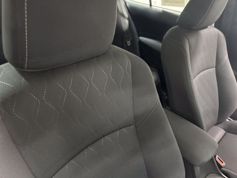 Used 2025 Toyota Corolla LE FWD image 39