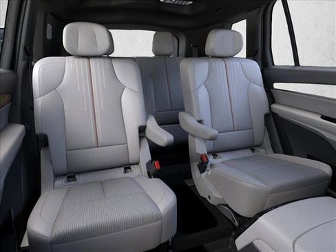 New 2026 Cadillac Vistiq Luxury image 17