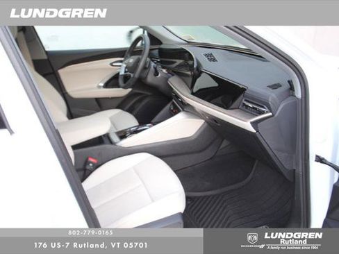 Certified 2025 Audi Q5 Premium w/ Convenience Package AWD/4WD image 17