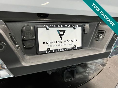 Used 2023 Ford F150 Lariat w/ Trailer Tow Package image 8