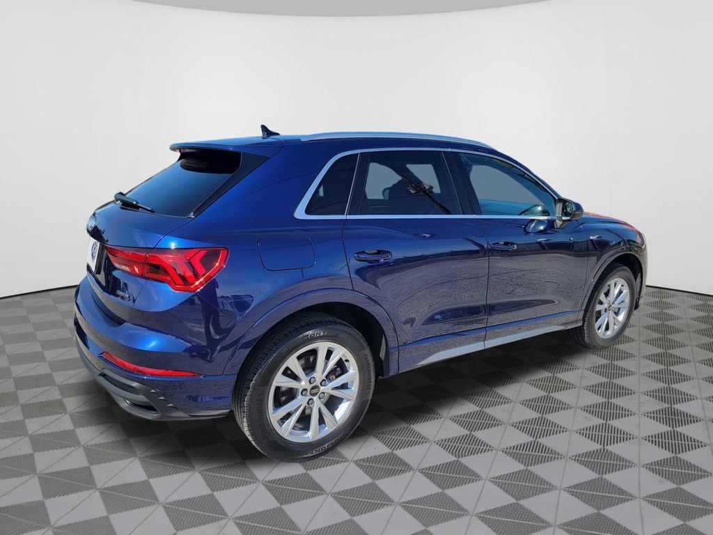 Used 2024 Audi Q3 2.0T Premium AWD/4WD image 8
