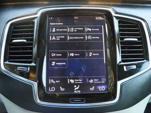 Used 2016 Volvo XC90 T6 Inscription w/ Vision Package image 43