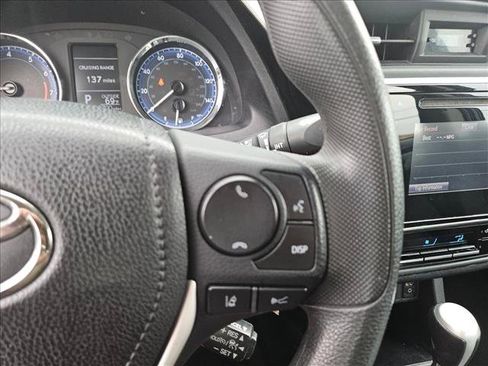 Used 2019 Toyota Corolla LE image 19