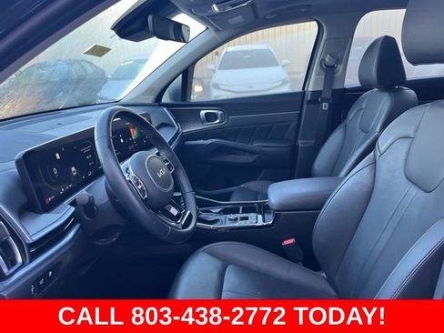 Used 2025 Kia Sorento SX FWD image 7