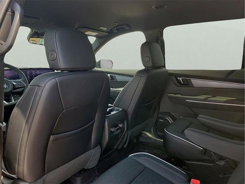 New 2026 Buick Enclave Sport Touring w/ LPO, Floor Liner Package image 12